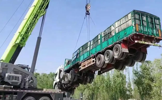 五指山道路脱困救援案例